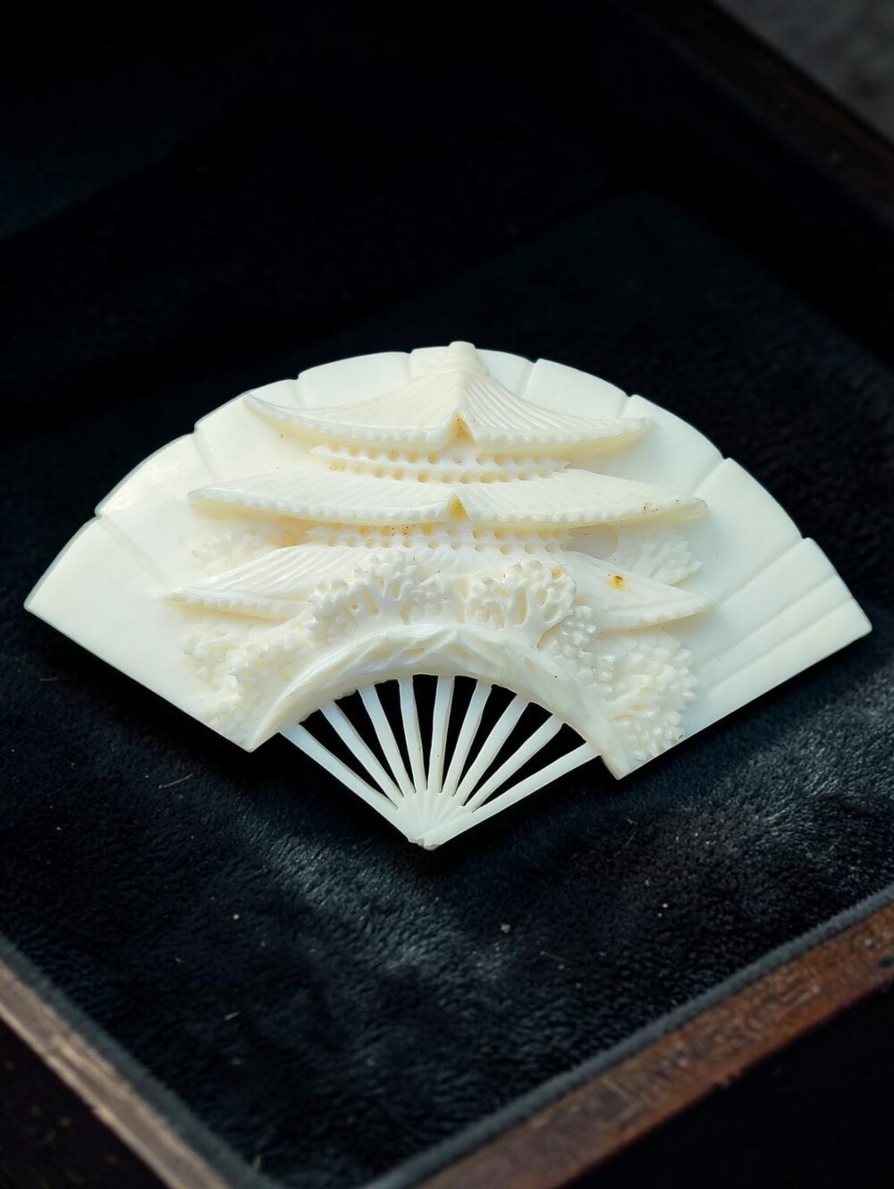 Antique Sterling Silver Carved Organic Fan Brooch
